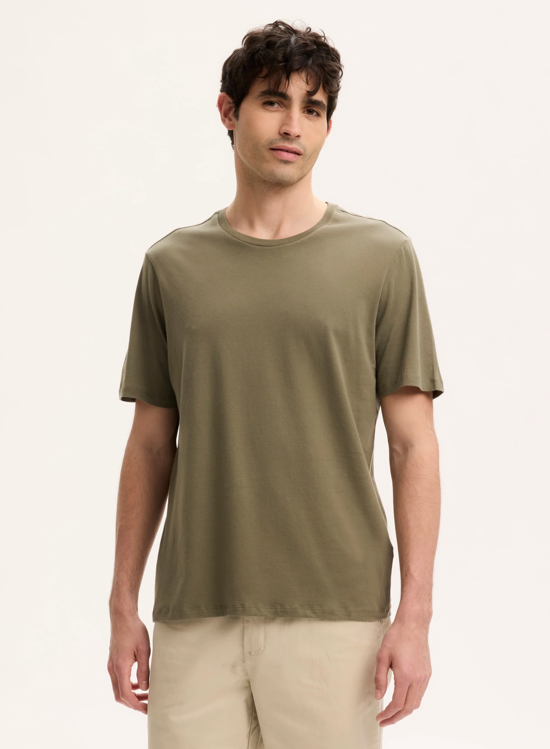 Camiseta verde de manga corta y cuello redondo en algodón orgánico - Imagen 2