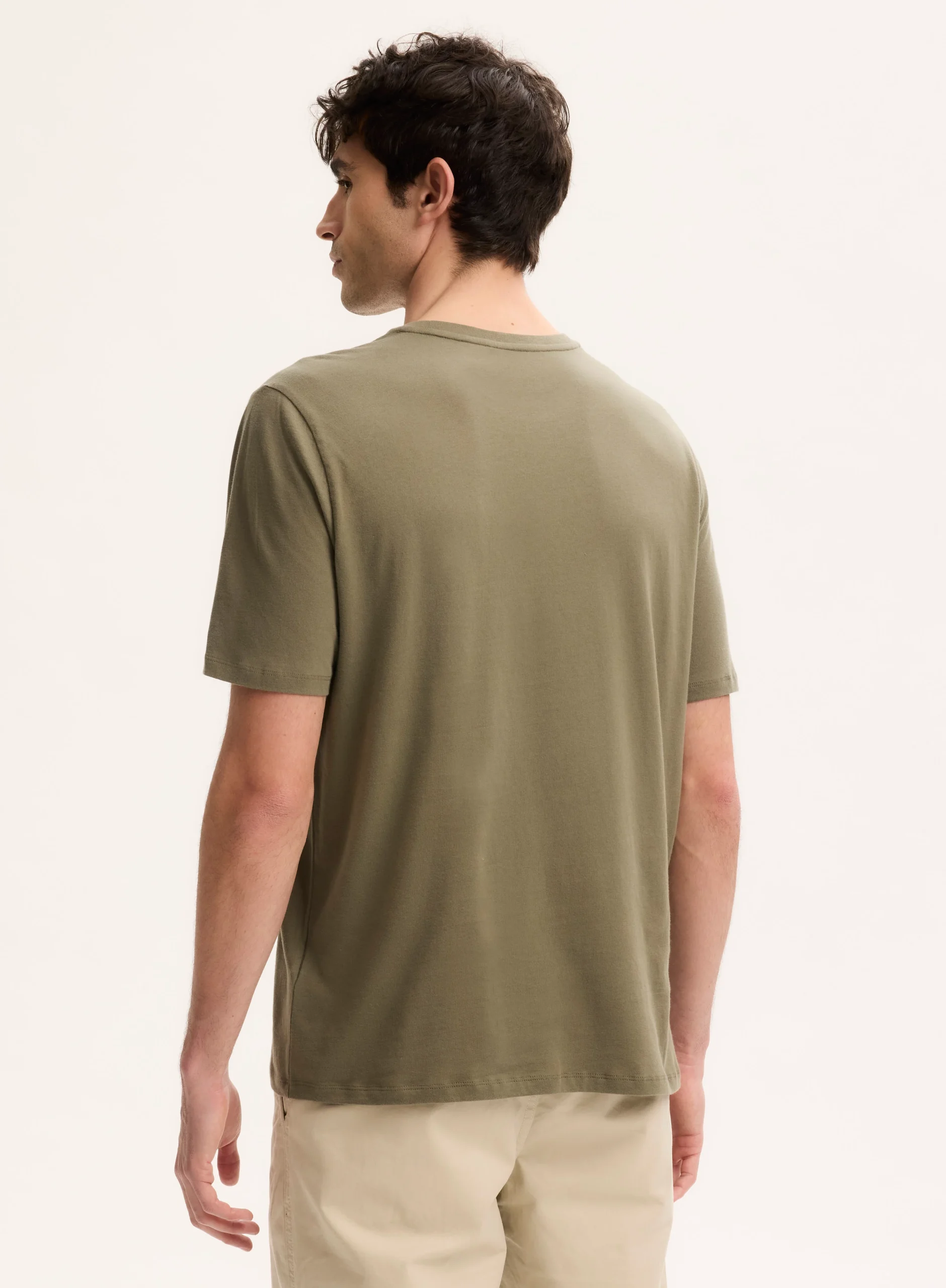 Camiseta verde de manga corta y cuello redondo en algodón orgánico - Imagen 5