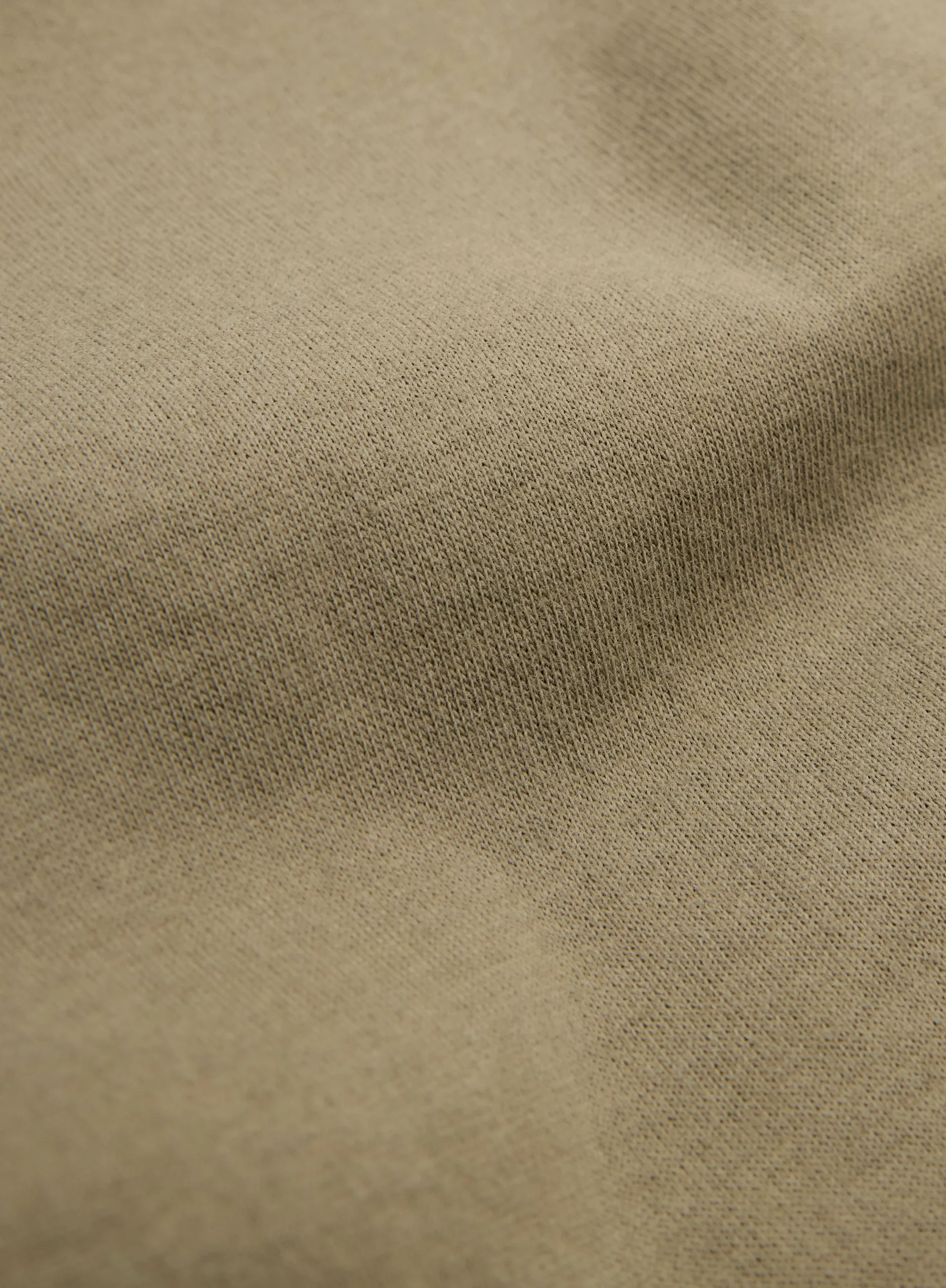 Camiseta verde de manga corta y cuello redondo en algodón orgánico - Imagen 7