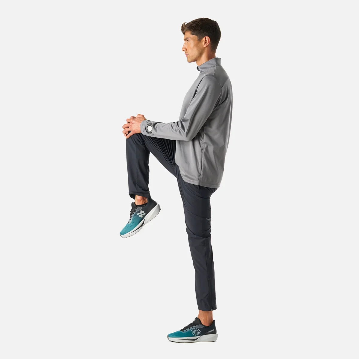 Polerón Hombre Built To Move 1/4 Zip Midlayer Gris Medio Vulcano - Imagen 3